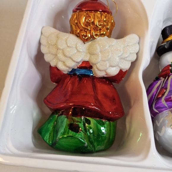 Vintage Large 7" Plastic Christmas Ornaments. - Picture 7 of 10